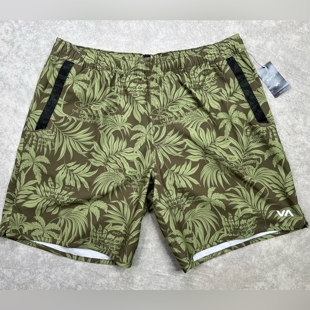 RVCA DARK MILITARY KEVIN EW HYBRID SHORTS 17”
